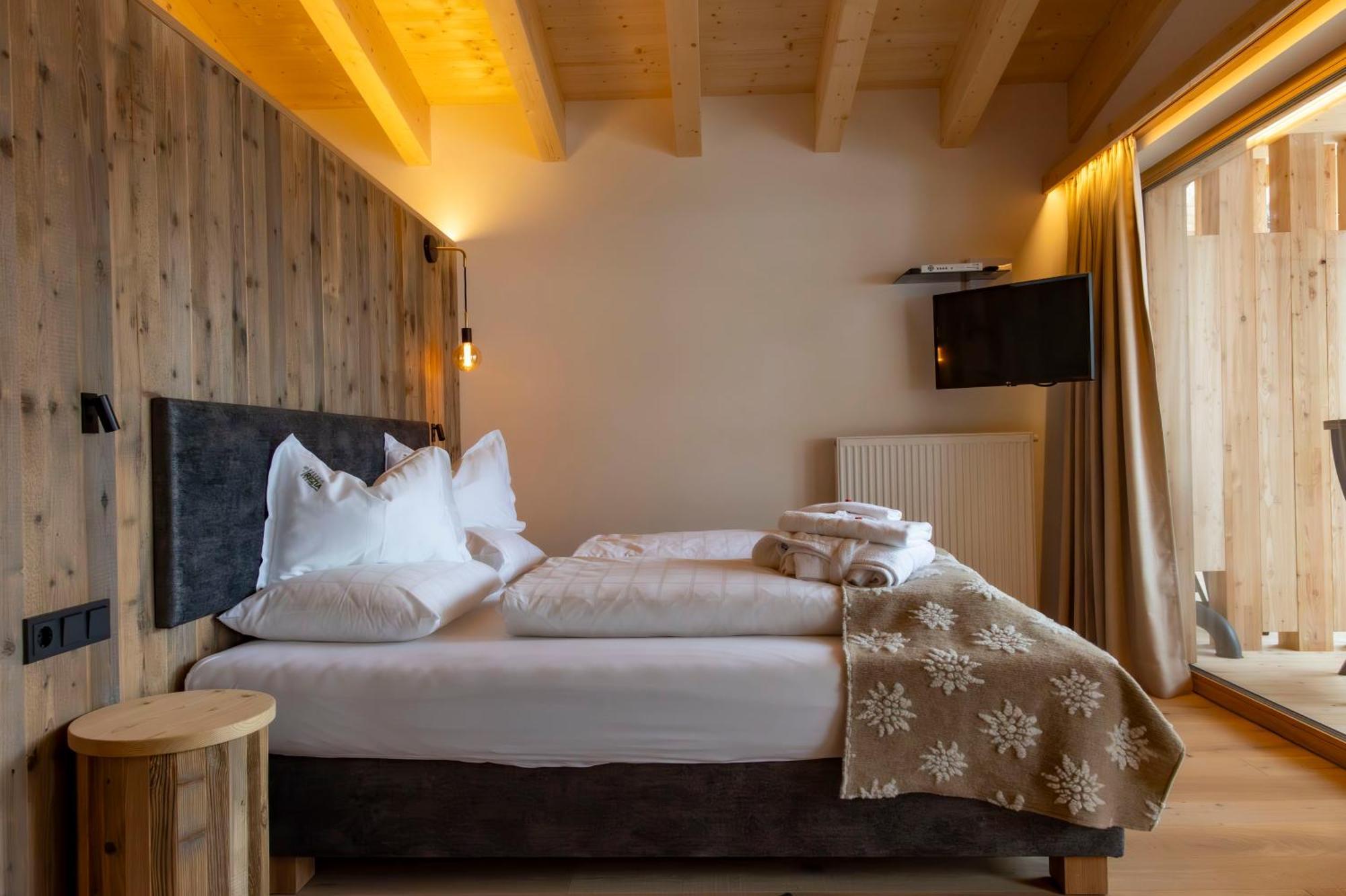 Hotel Rezia La Villa  Eksteriør billede