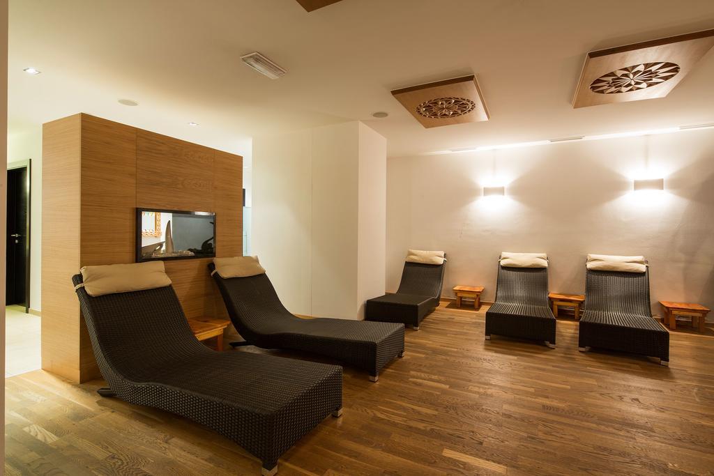 Hotel Rezia La Villa  Eksteriør billede