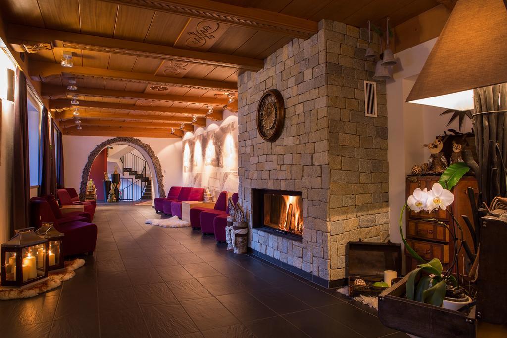 Hotel Rezia La Villa  Eksteriør billede