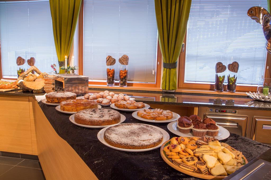 Hotel Rezia La Villa  Eksteriør billede