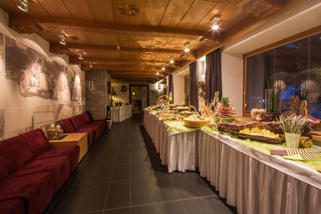 Hotel Rezia La Villa  Eksteriør billede