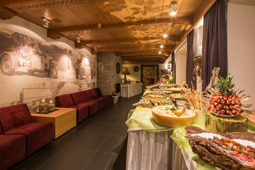 Hotel Rezia La Villa  Eksteriør billede