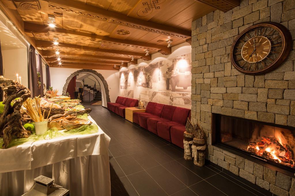 Hotel Rezia La Villa  Eksteriør billede