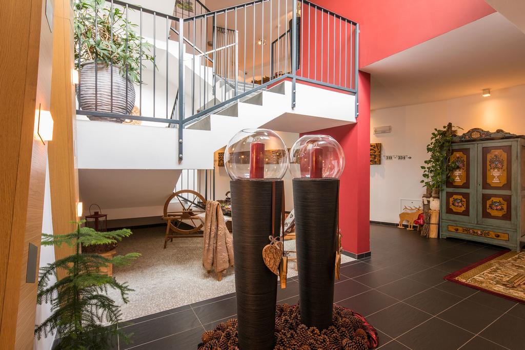 Hotel Rezia La Villa  Eksteriør billede
