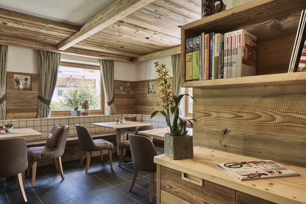 Hotel Rezia La Villa  Eksteriør billede